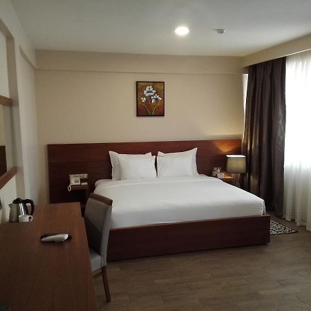 Ah Hotel And Conferences Madina Zewnętrze zdjęcie