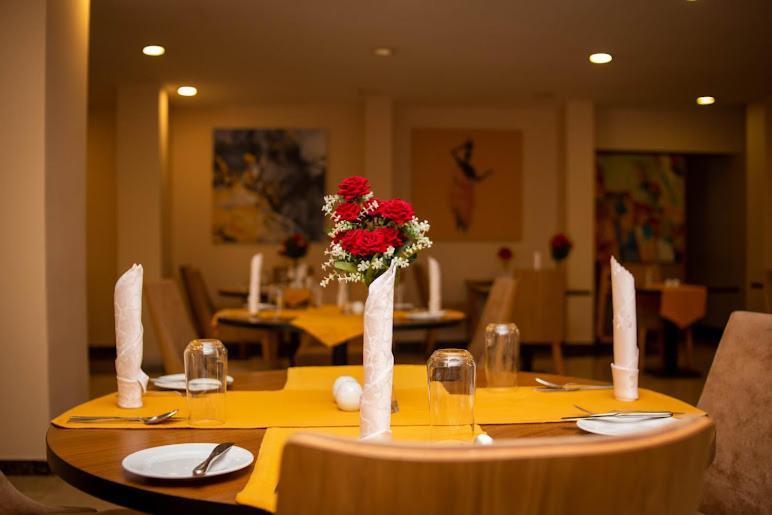 Ah Hotel And Conferences Madina Zewnętrze zdjęcie