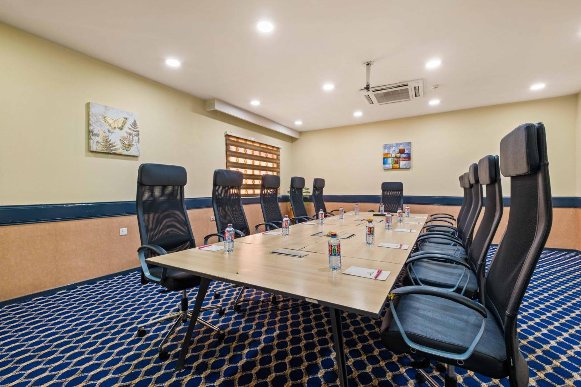 Ah Hotel And Conferences Madina Zewnętrze zdjęcie
