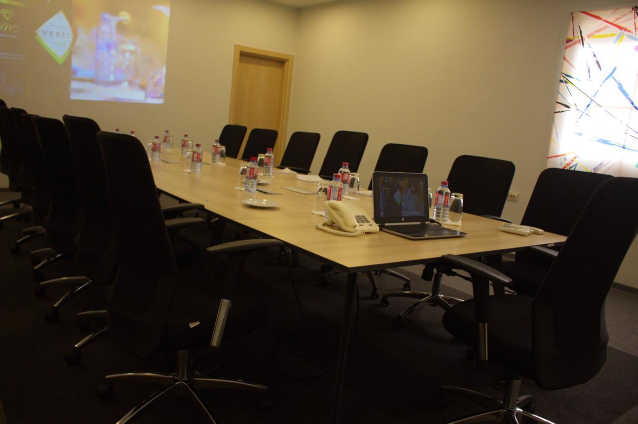 Ah Hotel And Conferences Madina Zewnętrze zdjęcie