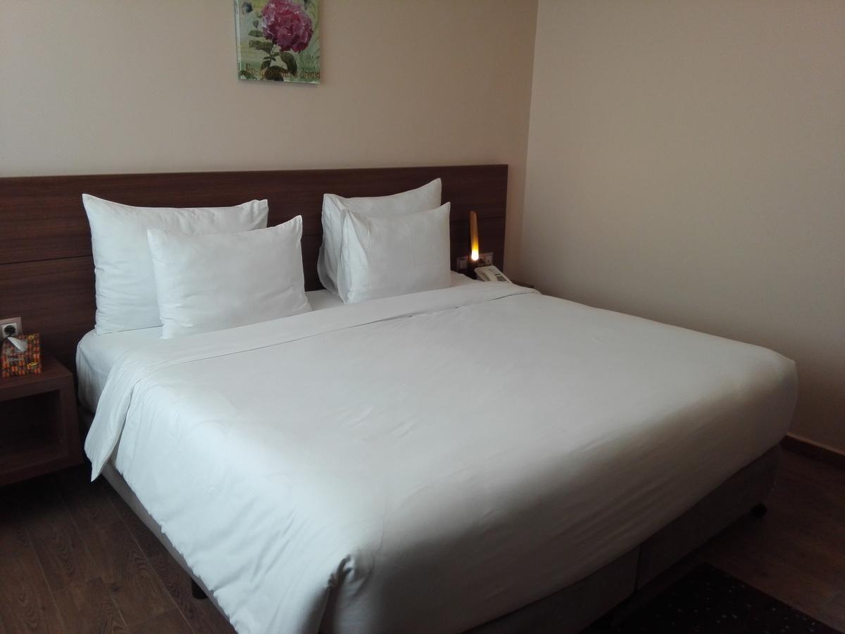 Ah Hotel And Conferences Madina Zewnętrze zdjęcie