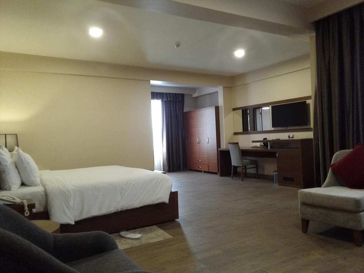 Ah Hotel And Conferences Madina Zewnętrze zdjęcie