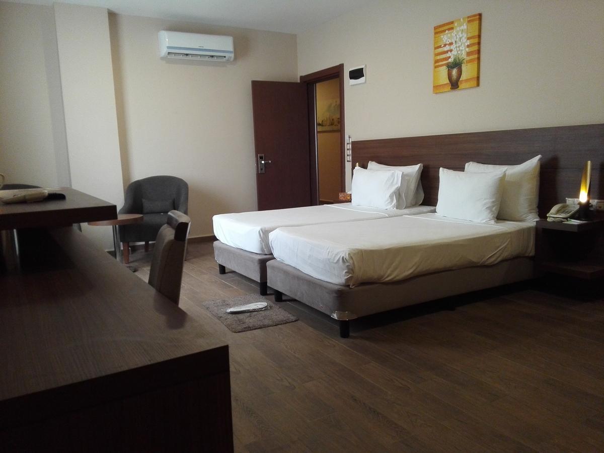 Ah Hotel And Conferences Madina Zewnętrze zdjęcie