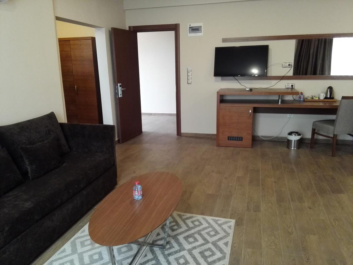 Ah Hotel And Conferences Madina Zewnętrze zdjęcie